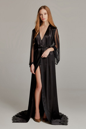 •Royal robe•